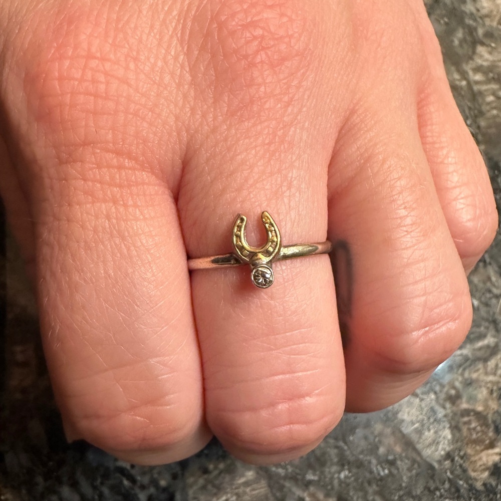 Horse shoe sterling silver ring